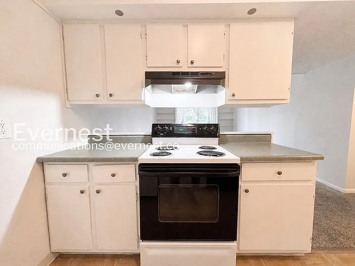 1606 Cottonwood Dr #10S — Photo 5