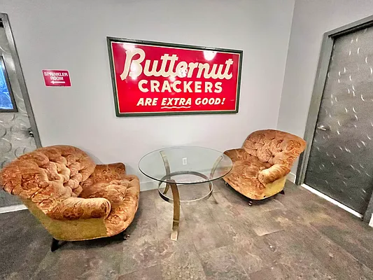 Rented by ERNY LLC | media 20