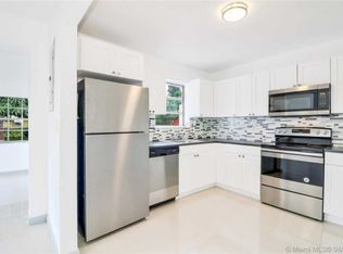 2444 Wiley St, Hollywood, FL 33020