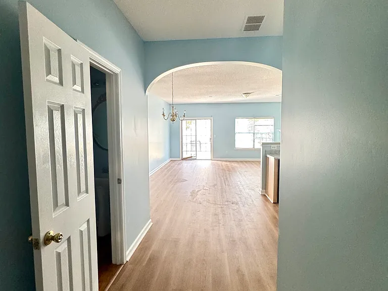 3871 Pleasant Oaks Dr — Photo 9