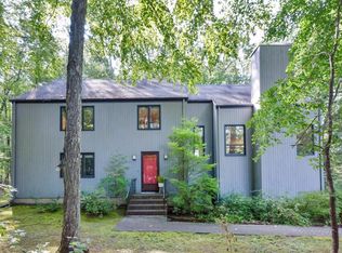 15 Surrey Ln, Avon, CT 06001