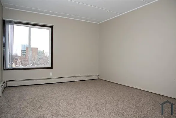 2200 Blaisdell Ave #21 — Photo 16