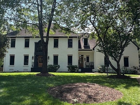 3rd image of 3101 Chestnut Grove Ct