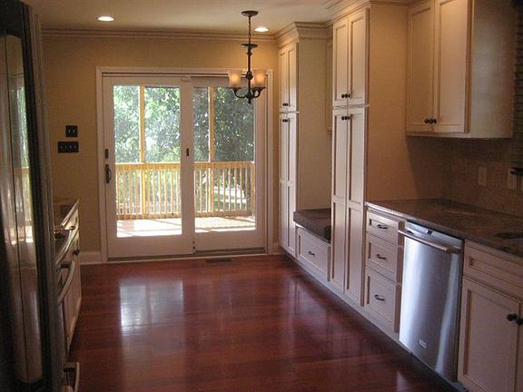 5th image of 4193 Palmetto Dr