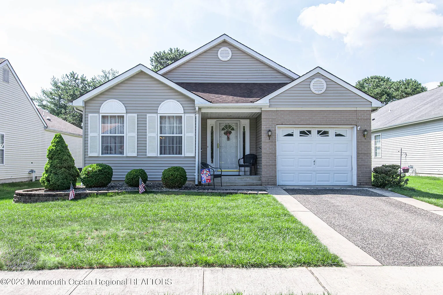 278 Jamaica Boulevard photo 1