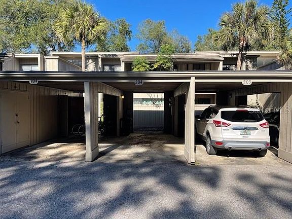 3rd image of 204 Crown Oaks Way #204