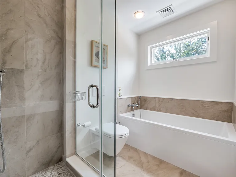 54 Bay View Dr E — Photo 25
