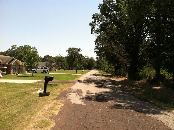 2nd image of 1184 County Road 1030