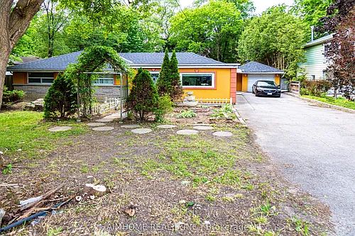 9890 Bayview Ave Photo 1