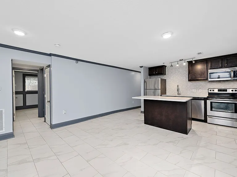 4544 Summit St — Photo 117