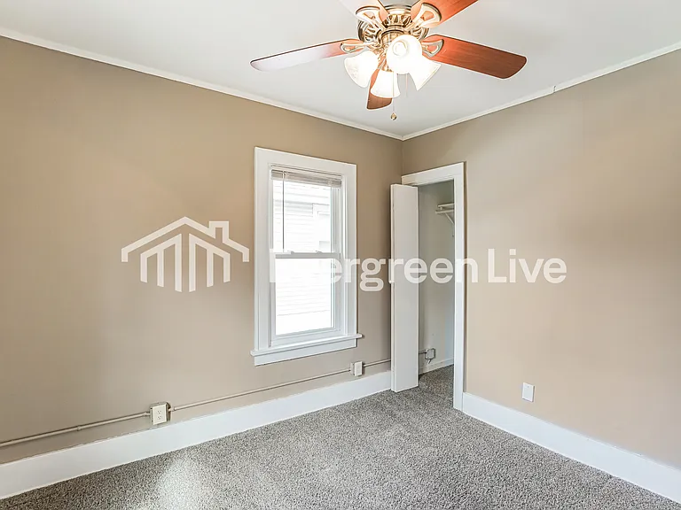 5027 Maple St — Photo 9