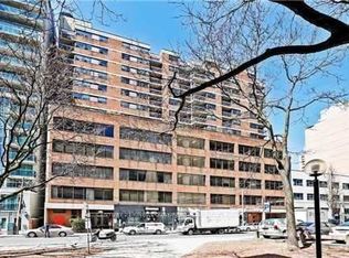 120 Saint Patrick St #1407, Toronto, ON M5T 2X7