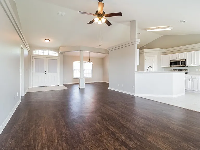 1625 Nightfall Dr — Photo 3