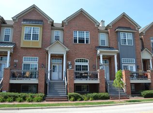424 N Harrison St #424, Algonquin, IL 60102