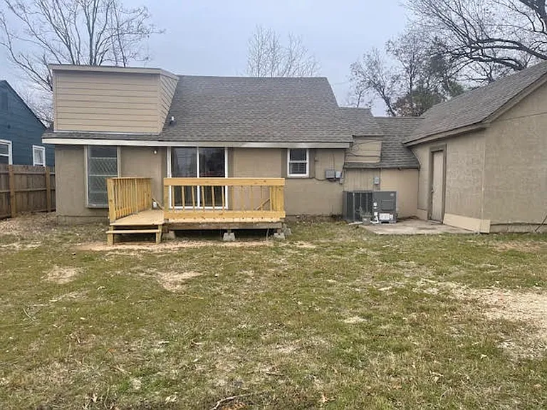 3510 E 30th Pl — Photo 21