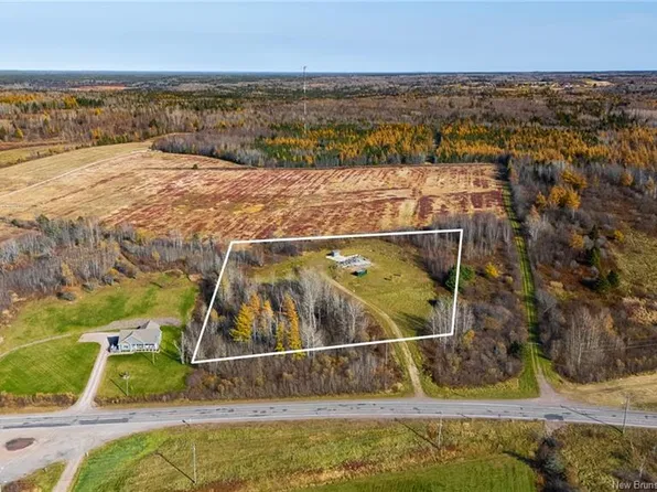 395 Renaissance St, Memramcook, NB E4K 1S9