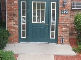 4308 W Shamrock Ln, McHenry, IL 60050