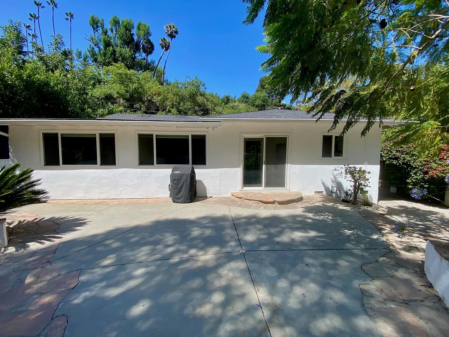 4 bed, 1750 sqft, $6,995 — Photo 2