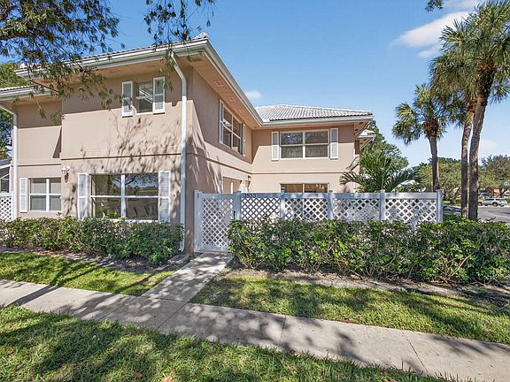 5th image of 3103 Kingston Court
