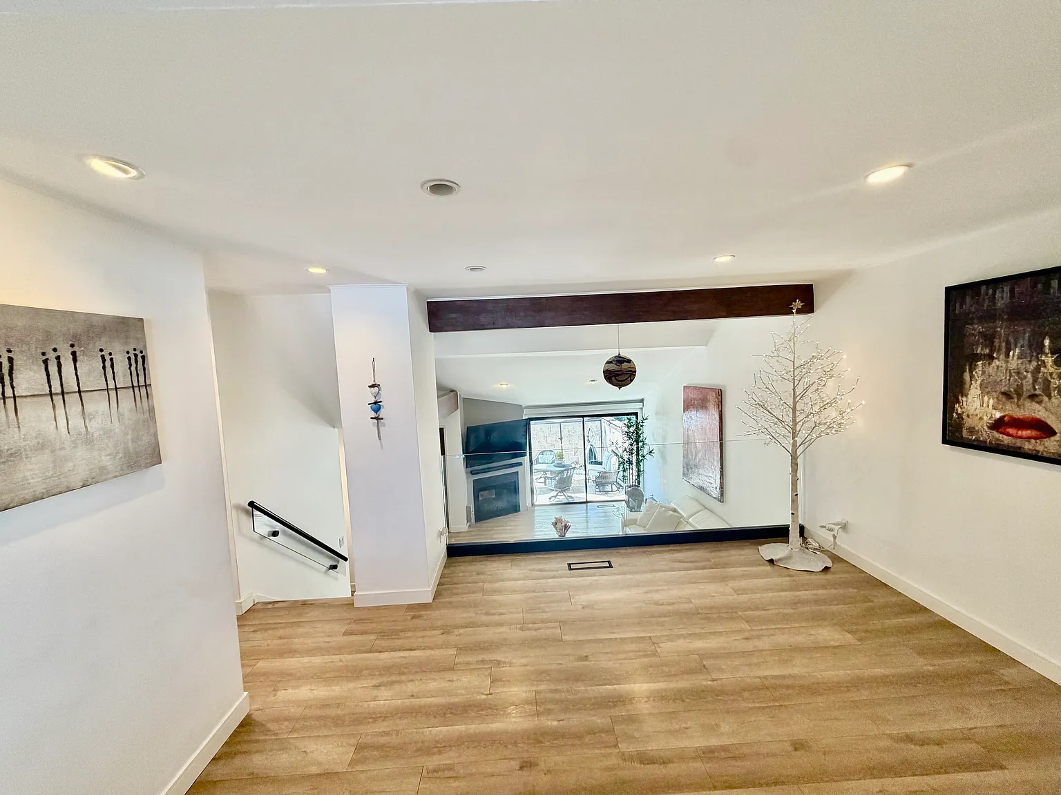 2 bed, 2.5 bath, 1354 sqft, $4,150 — Photo 4