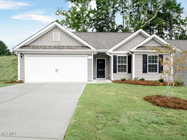 1362 Patti Lane SE, Bolivia, NC 28422