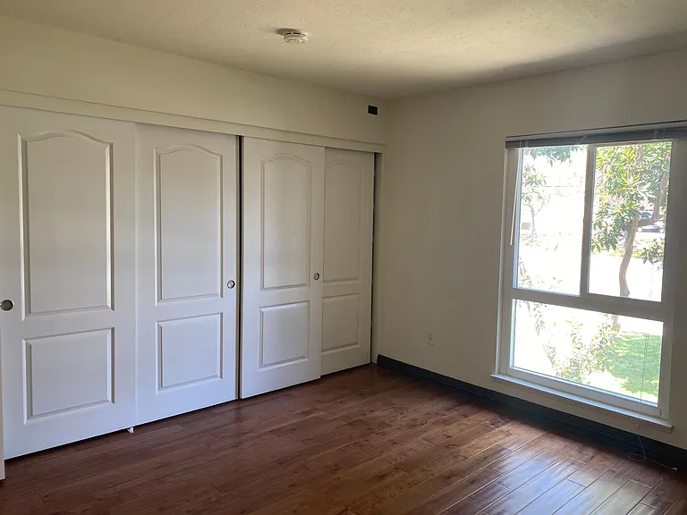 6351 Riverside Dr #20 — Photo 22