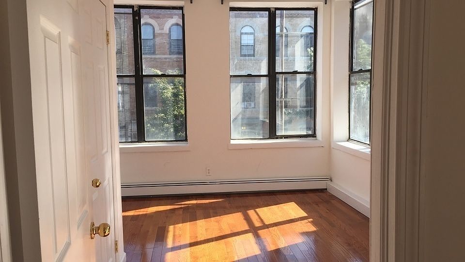 1st image of 315 Linden St APT 2F