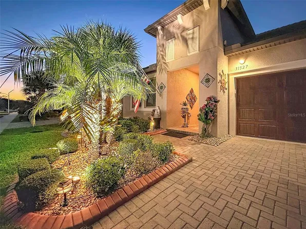 31527 Cannon Rush Dr, San Antonio, FL 33576
