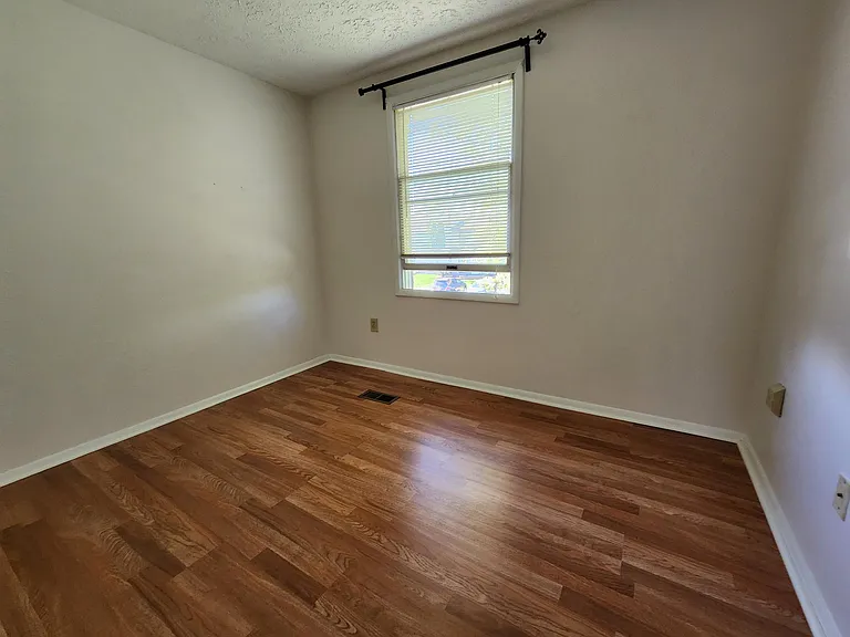 6806 Yellow Sheave Ct — Photo 13