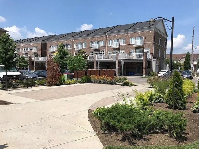 165 Hampshire Way #7