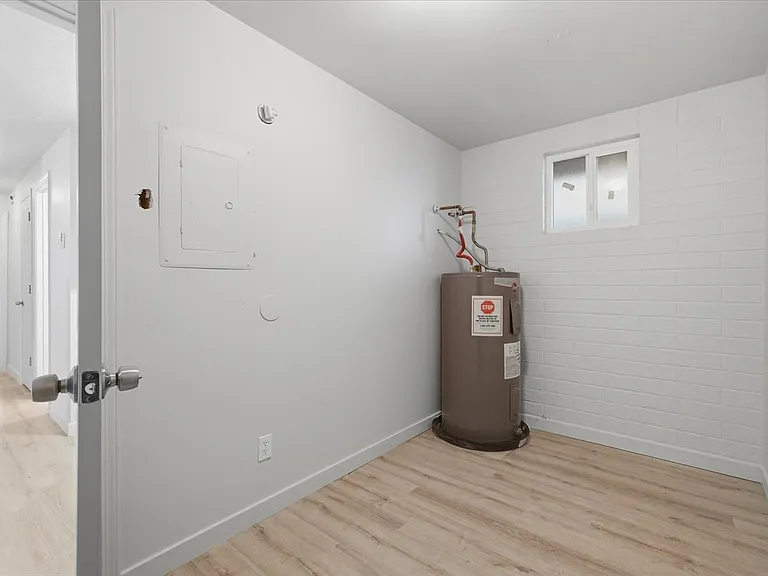 3114 Iowa Ave #1 — Photo 15
