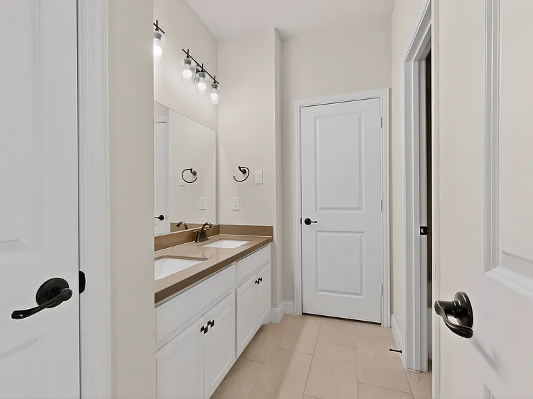 5901 The Esplanade Dr — Photo 38