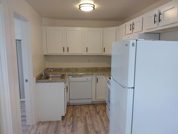5th image of 405 11th Ave #5