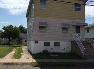 8 Leick Ave, Carteret, NJ 07008