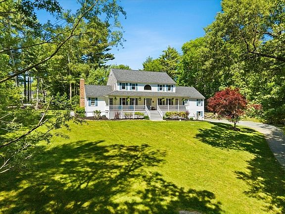 2nd image of 136 Paradise Ln