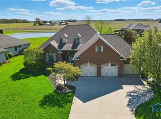 8395 Ash Ridge Ln, Findlay, OH 45840