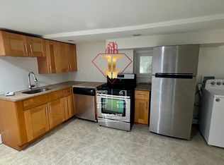 42.5 Jewett Ave #1L, Jersey City, NJ 07304