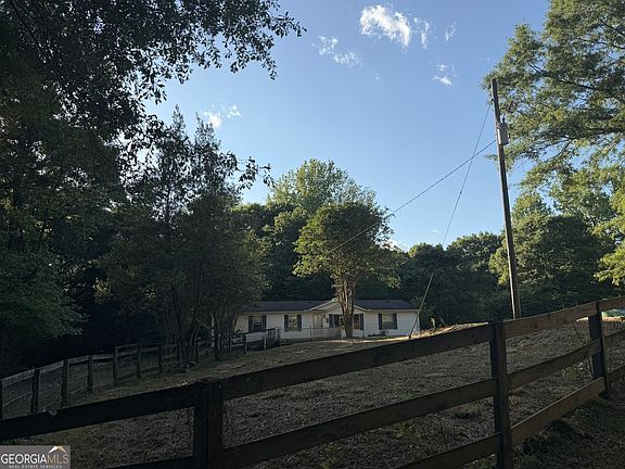 2nd image of 515 Hulsey Rd