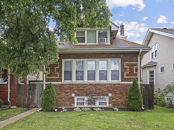 2nd image of 3434 N Nagle Ave