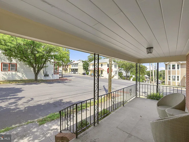 31 E Germain St — Photo 4