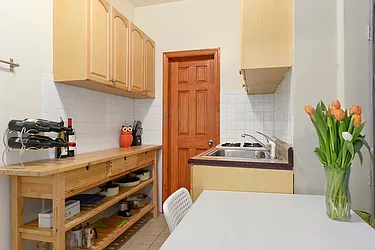 Rented by Warren T Real Estate Corp.