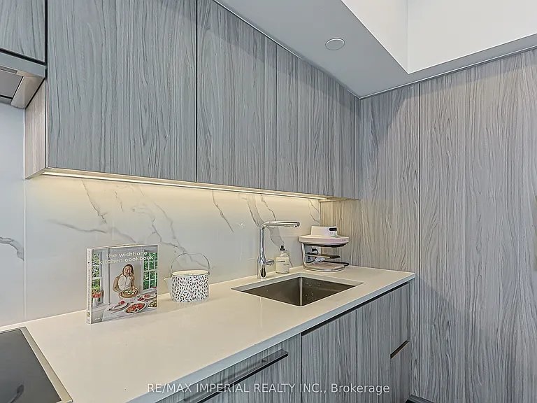 1 Concord Cityplace Way #3510 — Photo 9