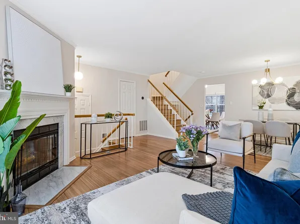 7315 Sunrise Ct, Greenbelt, MD 20770