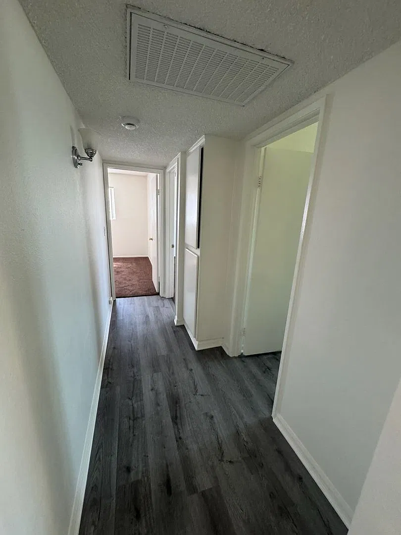 2 bed, $1,695 — Photo 4