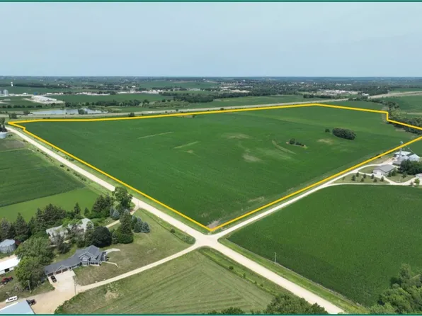 190th St #151, Monticello, IA 52310