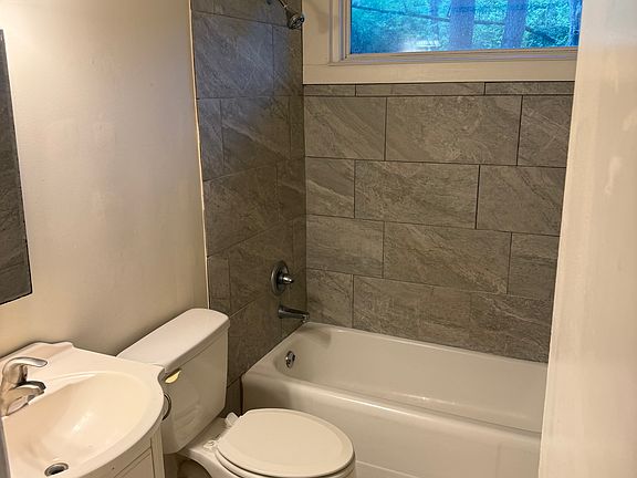 4th image of 3613 Dundale Rd