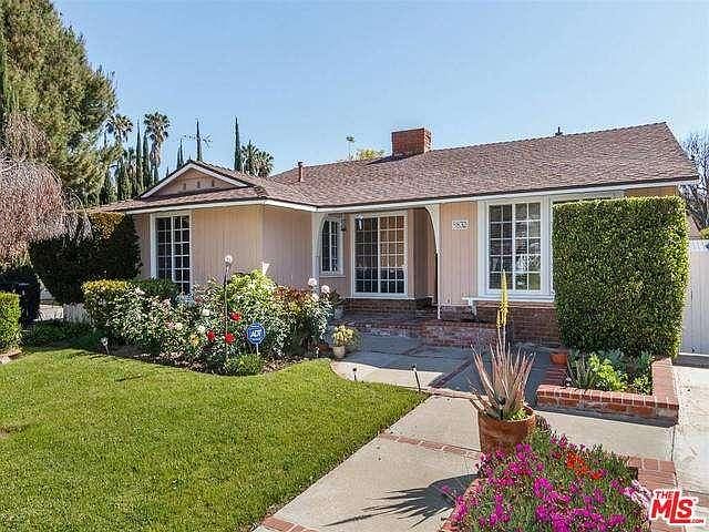 1st image of 5832 Murietta Ave