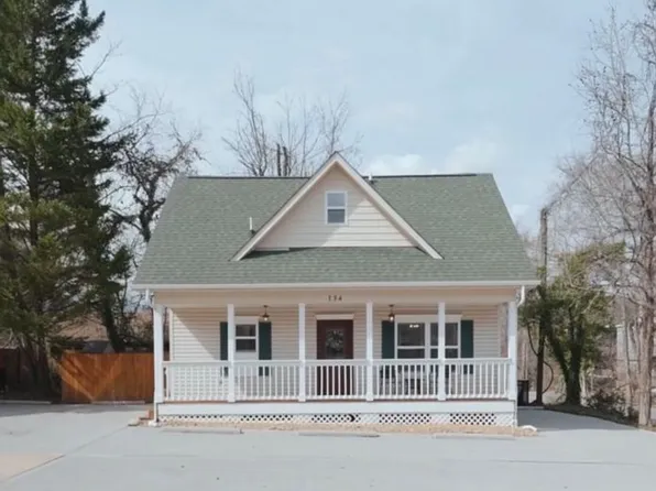 134 Roaring Fork Rd, Gatlinburg, TN 37738