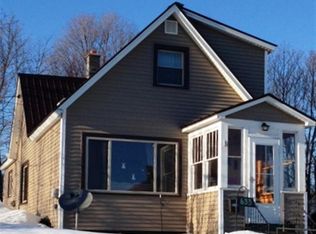 633 E Michigan St, Ishpeming, MI 49849
