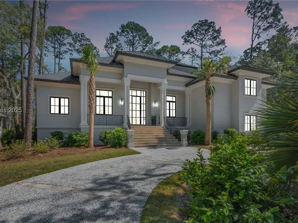 2 Delta Ln, Hilton Head Island, SC 29928